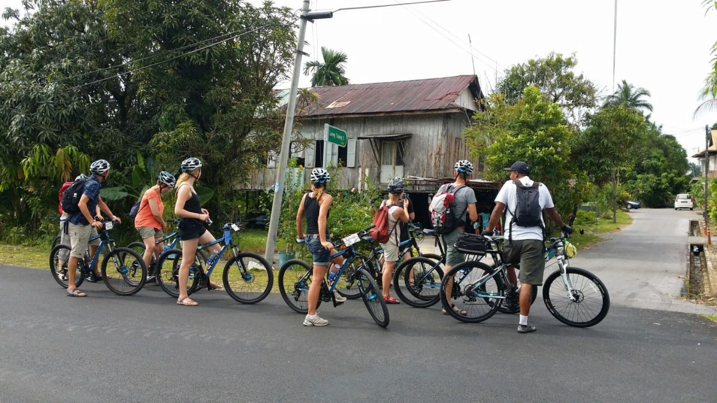 kuching bike tours